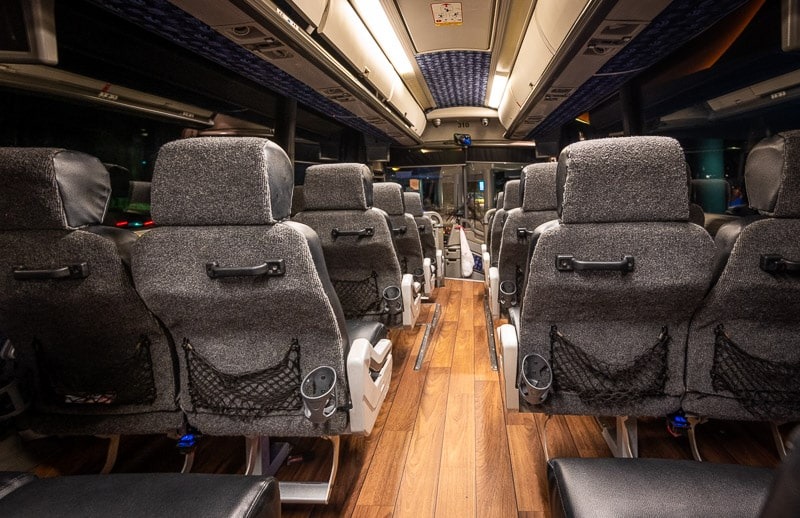 Large Bus Service in Hollywood