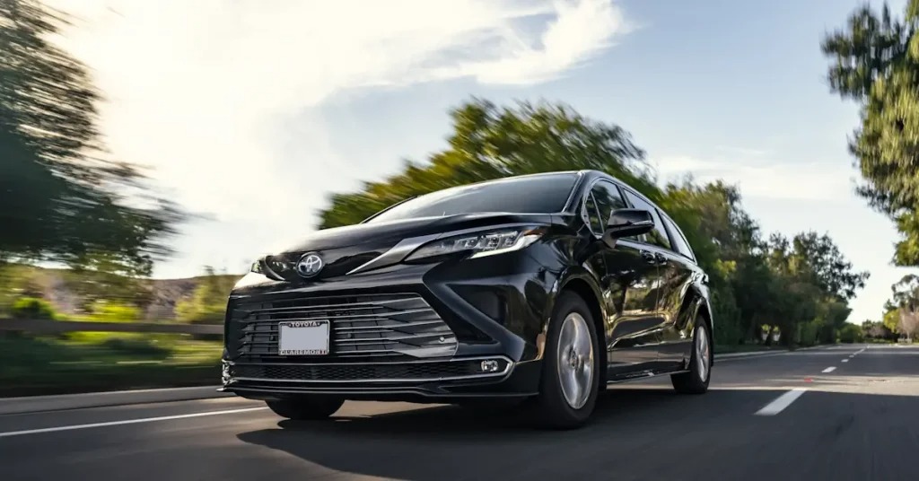 Mini SUV Service in Santa Monica