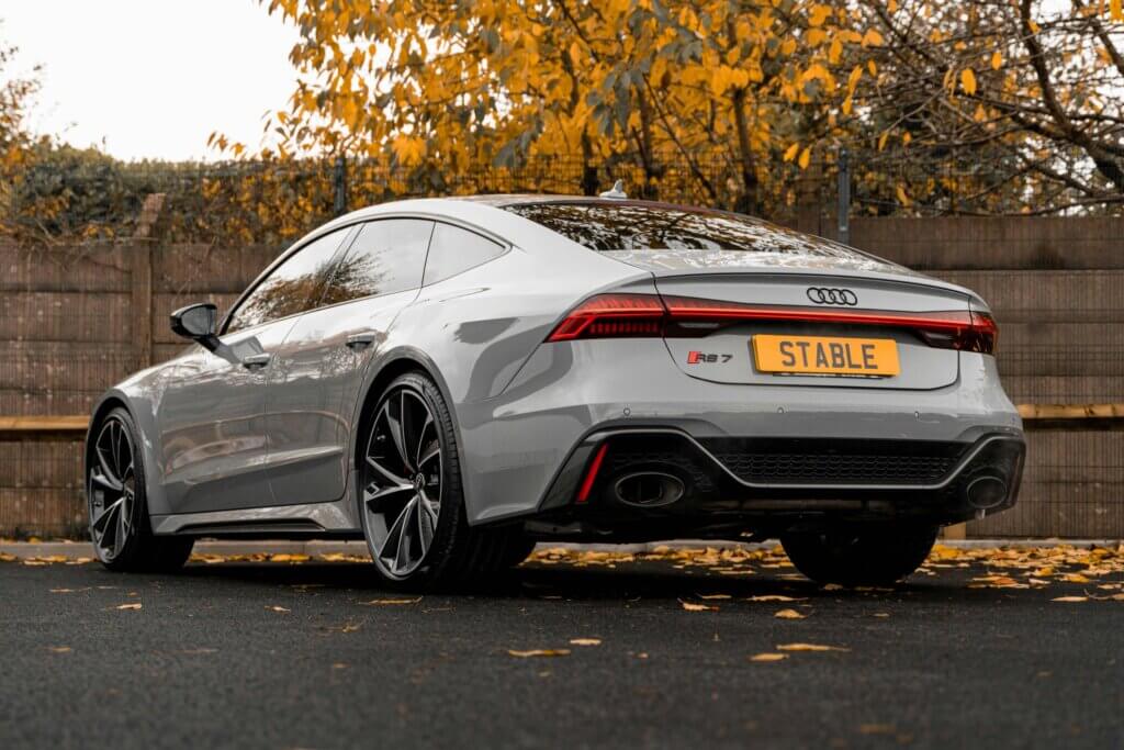 Large Bus Service Manhattan Beach